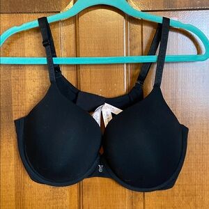 Victoria Secret T Shirt Push Up Full Coverage rhinestone motif NEW Size 40D